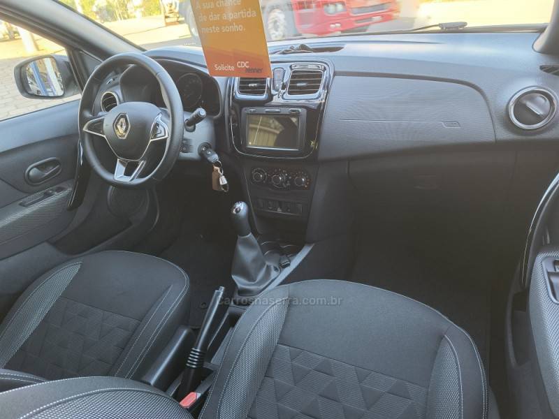RENAULT - SANDERO - 2024/2025 - Branca - R$ 77.500,00