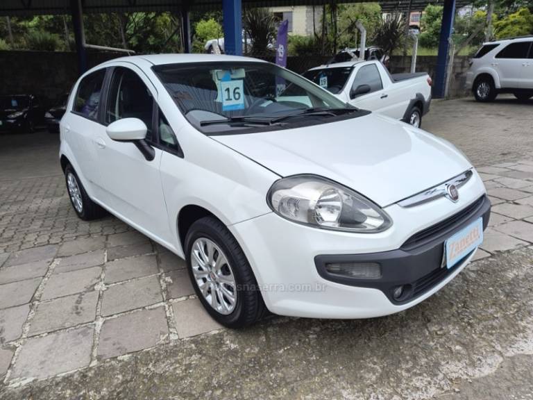 FIAT - PUNTO - 2015/2016 - Branca - R$ 44.500,00
