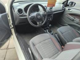 VOLKSWAGEN - SAVEIRO - 2015/2016 - Branca - R$ 69.000,00