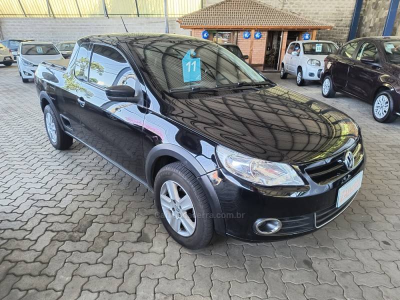 VOLKSWAGEN - SAVEIRO - 2011/2011 - Preta - R$ 42.500,00