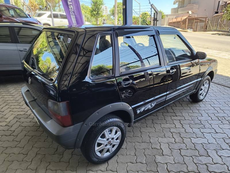FIAT - UNO - 2009/2010 - Preta - R$ 23.900,00