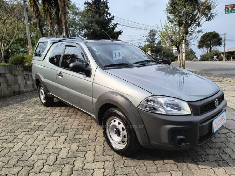 FIAT - STRADA - 2014/2014 - Cinza - R$ 60.900,00