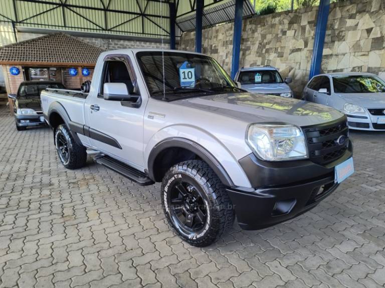 FORD - RANGER - 2010/2010 - Prata - R$ 54.000,00