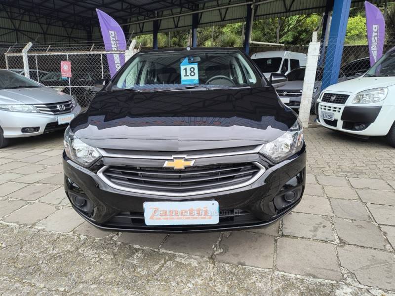 CHEVROLET - ONIX - 2017/2018 - Preta - R$ 58.500,00