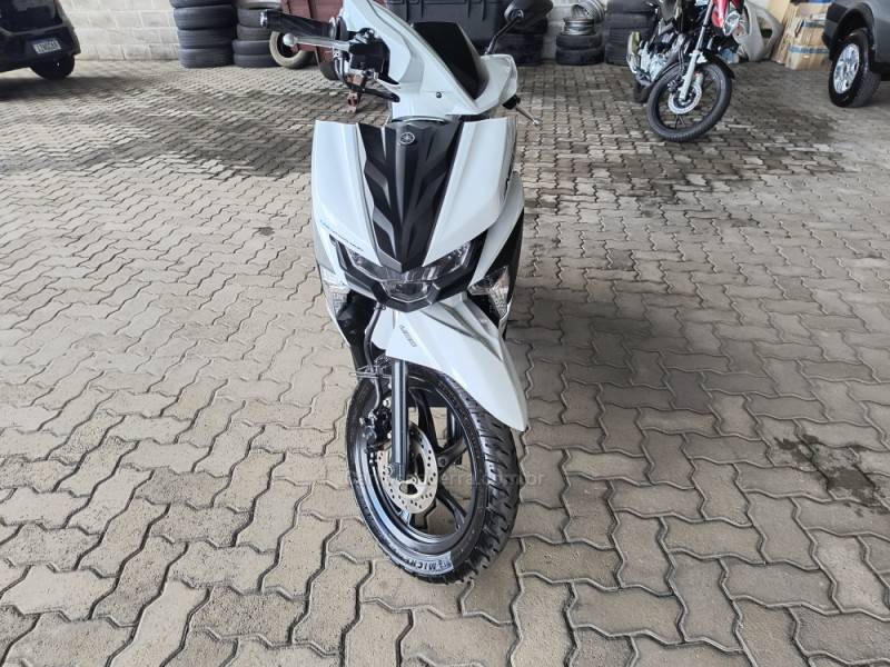 YAMAHA - NEO 125 - 2018/2019 - Branca - R$ 11.500,00
