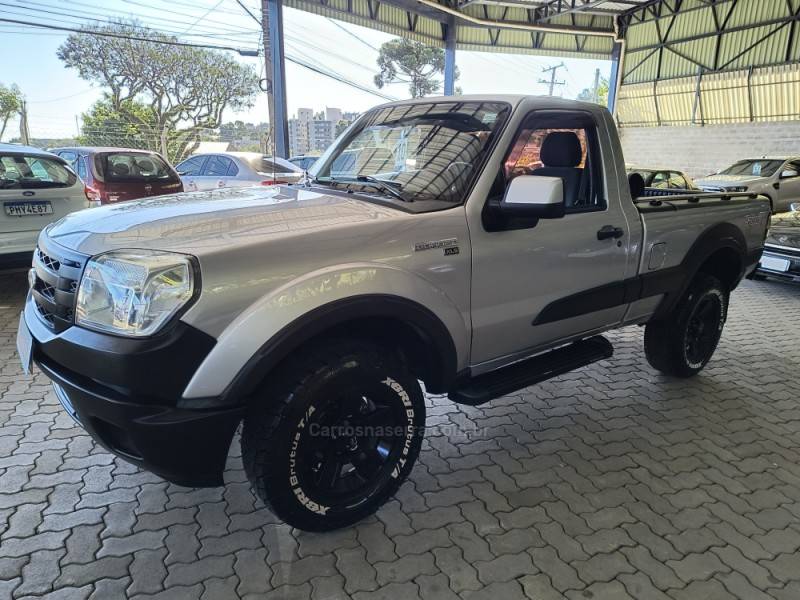 FORD - RANGER - 2010/2010 - Prata - R$ 54.000,00