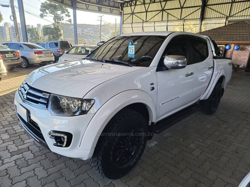 MITSUBISHI - L200 TRITON - 2014/2015 - Branca - R$ 126.990,00