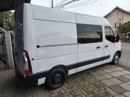 RENAULT - MASTER - 2023/2024 - Branca - R$ 250.000,00