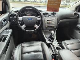 FORD - FOCUS - 2011/2011 - Branca - R$ 53.500,00