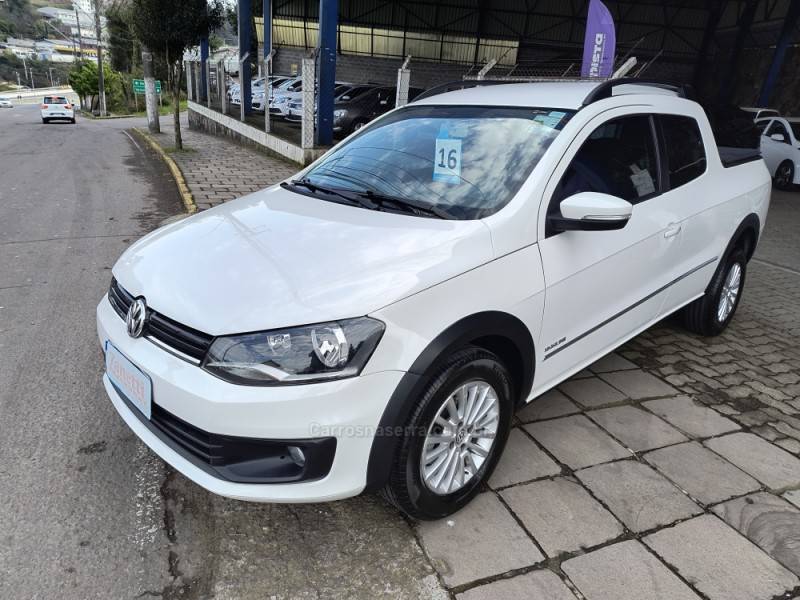 VOLKSWAGEN - SAVEIRO - 2015/2016 - Branca - R$ 69.000,00