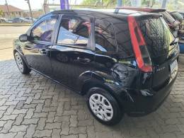 FORD - FIESTA - 2013/2014 - Preta - R$ 38.000,00