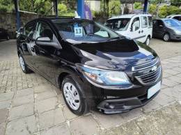 CHEVROLET - ONIX - 2013/2013 - Preta - R$ 44.000,00