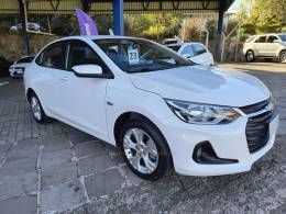 CHEVROLET - ONIX - 2022/2023 - Branca - R$ 84.900,00
