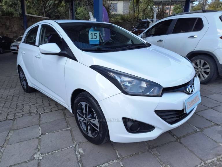 HYUNDAI - HB20 - 2015/2015 - Branca - R$ 39.000,00