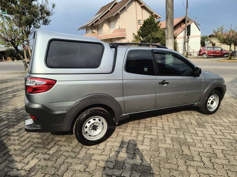 FIAT - STRADA - 2014/2014 - Cinza - R$ 60.900,00