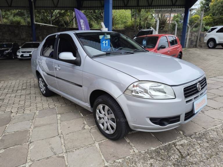 FIAT - SIENA - 2011/2011 - Prata - R$ 27.000,00