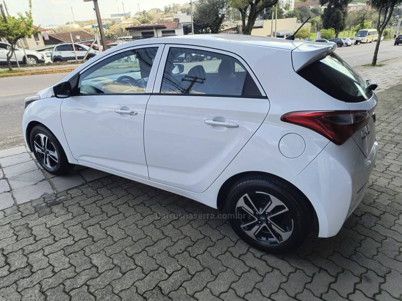 HYUNDAI - HB20 - 2015/2015 - Branca - R$ 39.000,00