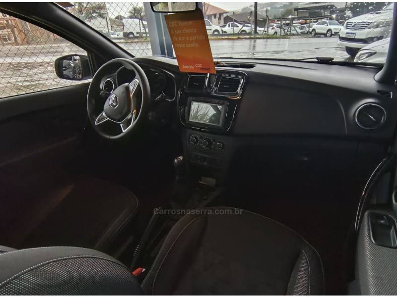 RENAULT - SANDERO - 2024/2025 - Branca - R$ 77.500,00