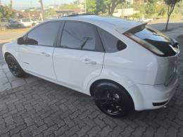 FORD - FOCUS - 2013/2013 - Branca - R$ 54.500,00