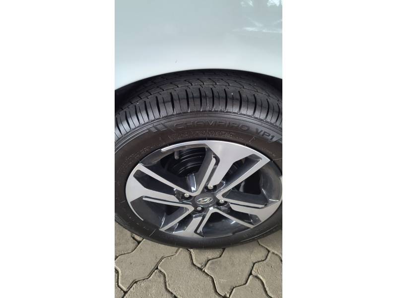 HYUNDAI - HB20 - 2015/2015 - Branca - R$ 39.000,00